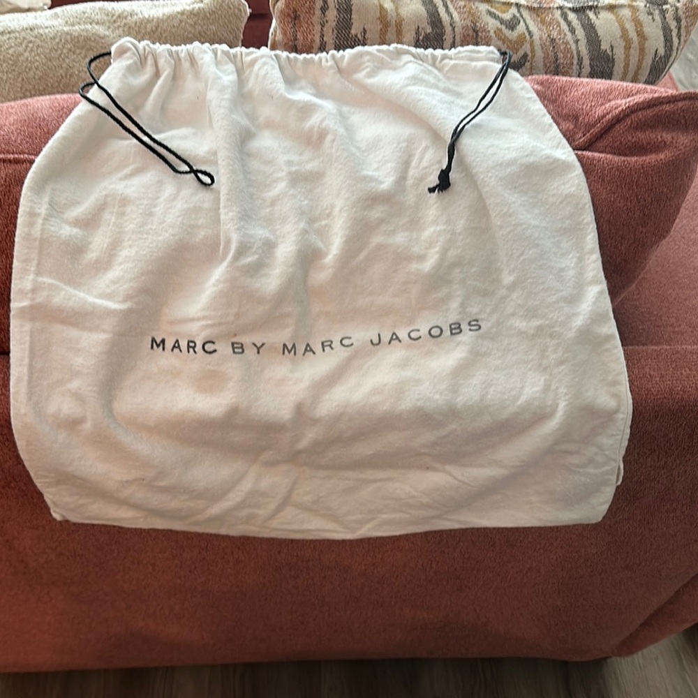 Marc by Marc Jacobs White  DustBag with Black Drawstrings 19x19